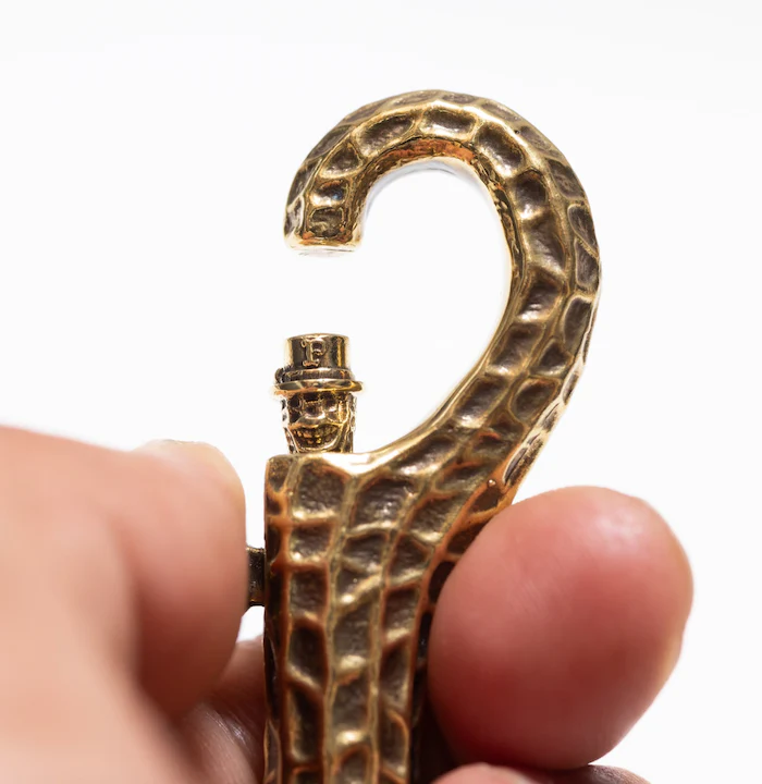 PE-PEANUTS-KEY-HOOK-BR - Peanuts & Co Peanuts Key Hook - Brass - Image 3