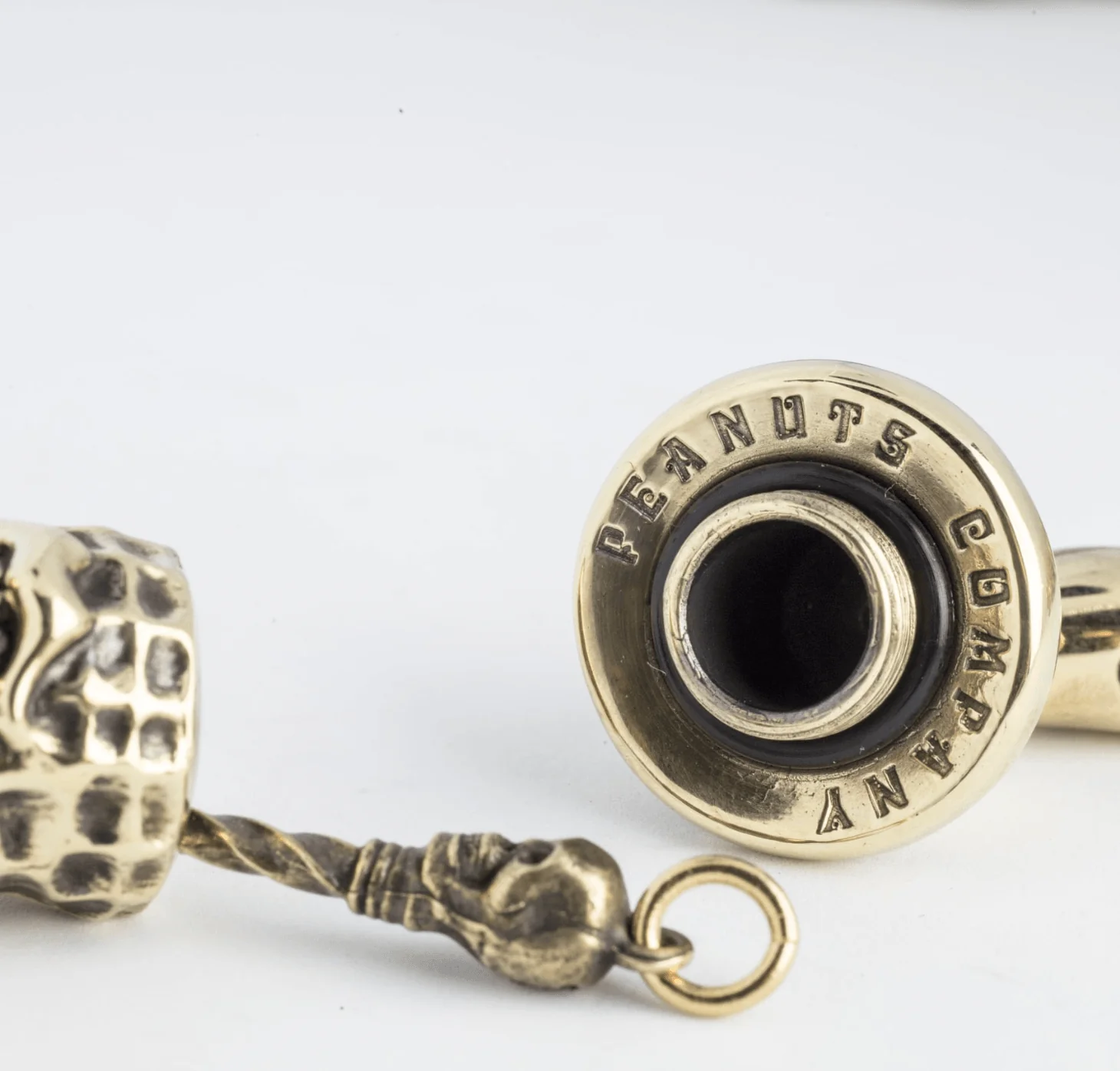 PE-YACHIMATA-BERO-PEANUTS-BR - Peanuts & Co YACHIMATA BERO PEANUTS pendant - Brass - Image 3